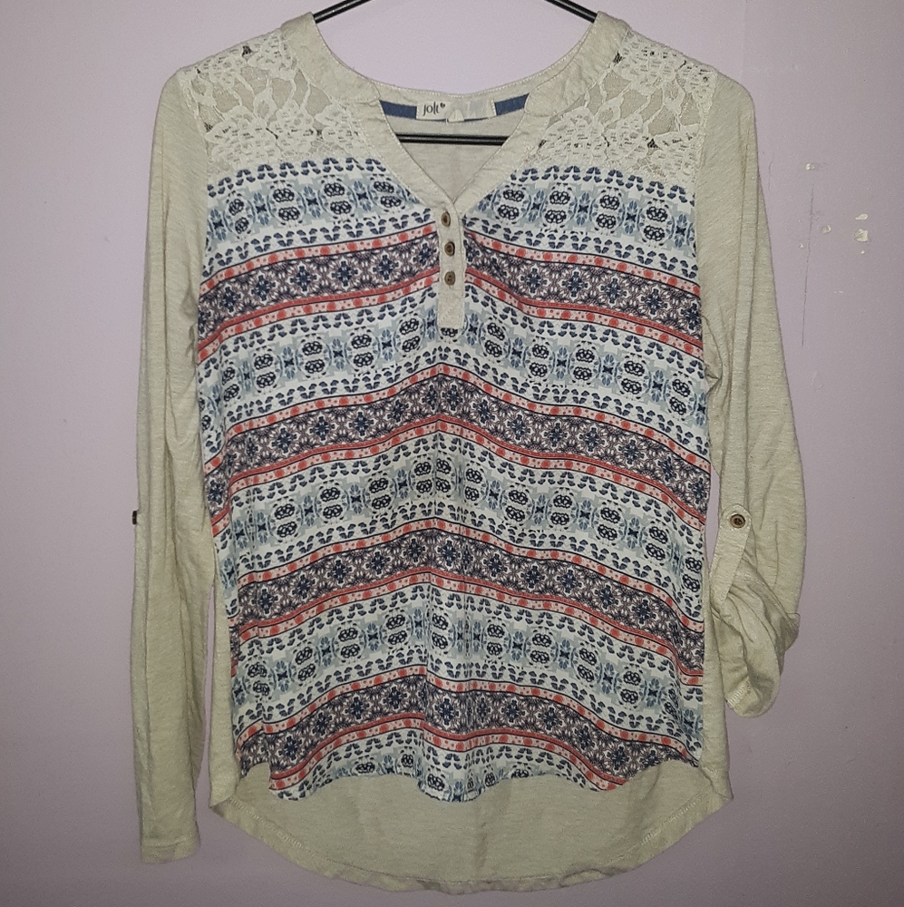 Colorful tee,short, button up
